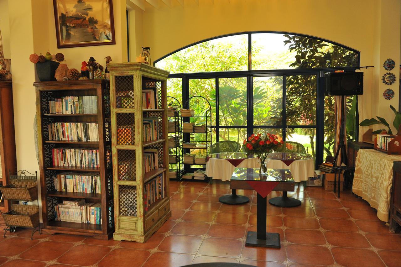 Tuscany Garden B&B Guanxi Екстериор снимка